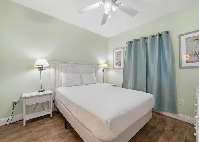 Apartment Crystal Tower 1604 By Youngs Suncoast *